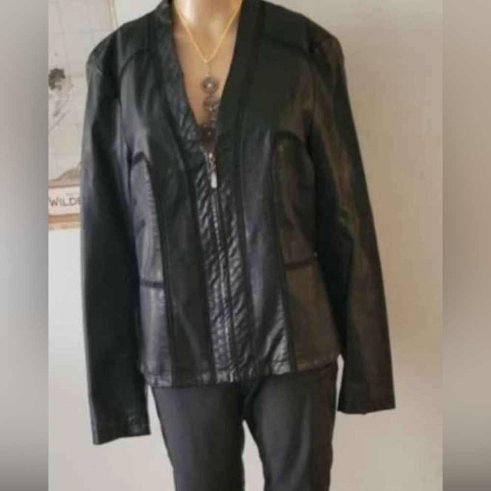 Cleo Women Faux Leather Jacket size 10